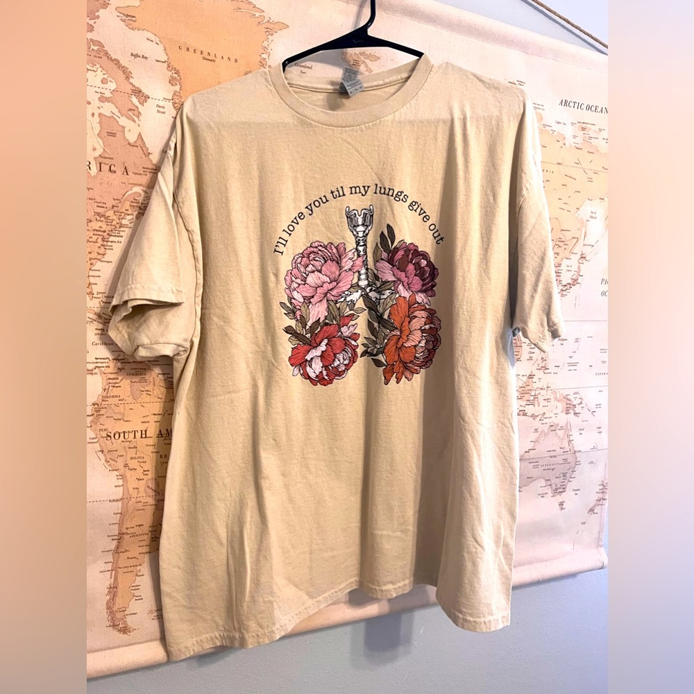 Graphic tee • Gildan • Sand • XL